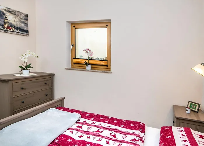 Apartment Mt Krvavec Story - Happy